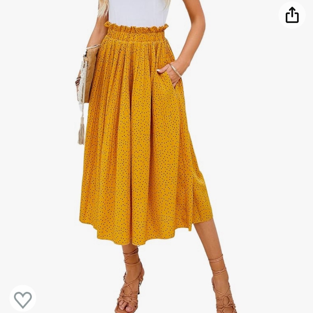Pleated Skirt NWT (L)